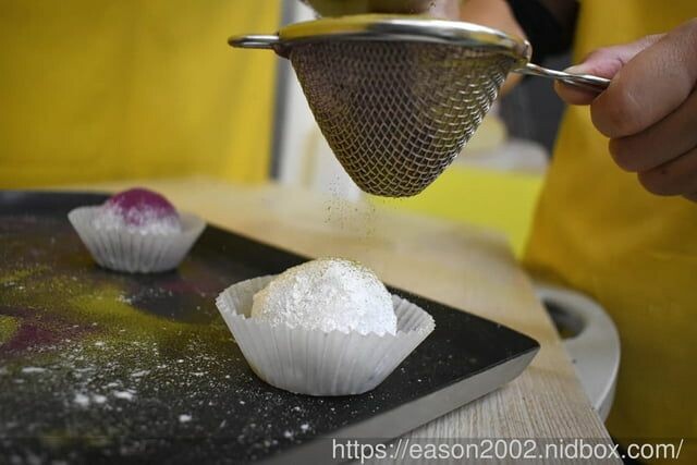 台中伴手禮 | 芳塢碼頭專業麻糬 傳統美食新突破 莓友朵起來 季節限定（新鮮草莓+傳統麻糬+手作餡料） -  就是這樣。吃喝玩樂。愛漂亮部落格 - FashionGuide 華人時尚專業評鑑