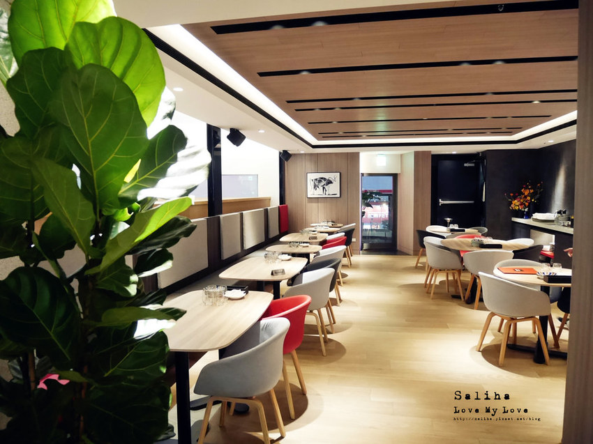 台北信義區遠百信義A13美食餐廳推薦bistro WAYO有生日壽星優惠送炸雞 (2)