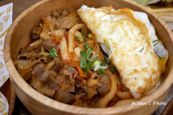 /tmp/phpeR7bGB /tmp/phpeR7bGB