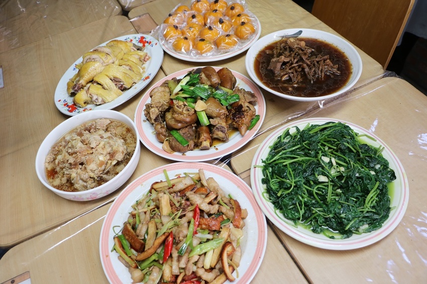 花蓮鳳林。徐穗堆廖快菸樓 大阪式菸樓 x 客家風味餐、香蒜豬腳、長豆干排骨湯