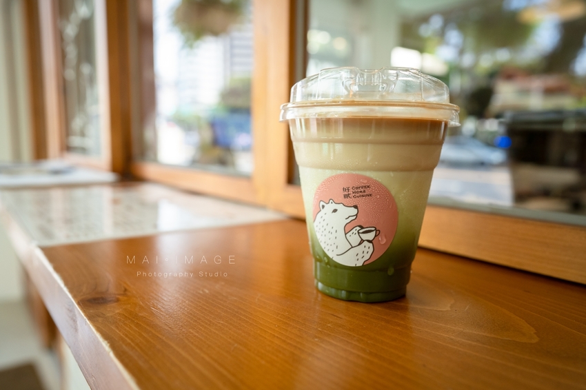 桃園中壢美食｜好貳Coffee Home Cuisine，中壢中正公園對面翻轉台味文青早午餐。古早味軟蛋餅、韓風金厚吐司、黑金松露拌麵必點