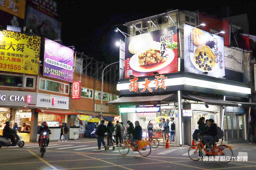 新竹城隍廟美食推薦太空總薯,西大發城隍包正對面!現烤美國馬鈴薯連四天買一送一吃起來