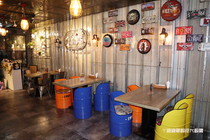 新竹大遠百附近美食推薦洋相餐酒館!新竹火車站附近宵夜美食,生啤酒299元無限暢飲,週四調酒買一送一