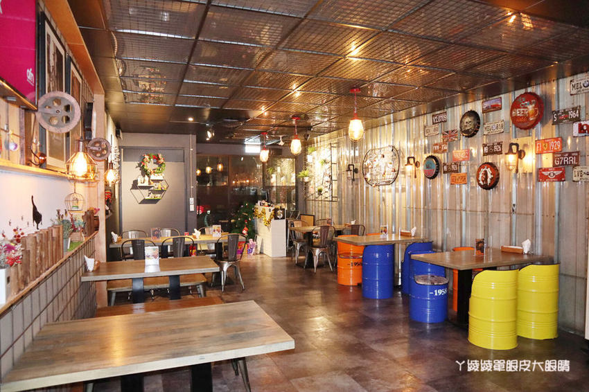 新竹大遠百附近美食推薦洋相餐酒館!新竹火車站附近宵夜美食,生啤酒299元無限暢飲,週四調酒買一送一