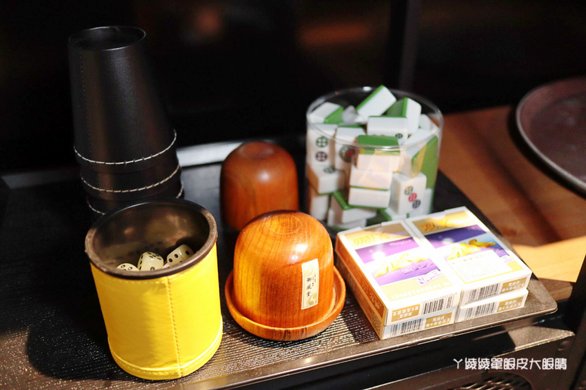 新竹大遠百附近美食推薦洋相餐酒館!新竹火車站附近宵夜美食,生啤酒299元無限暢飲,週四調酒買一送一