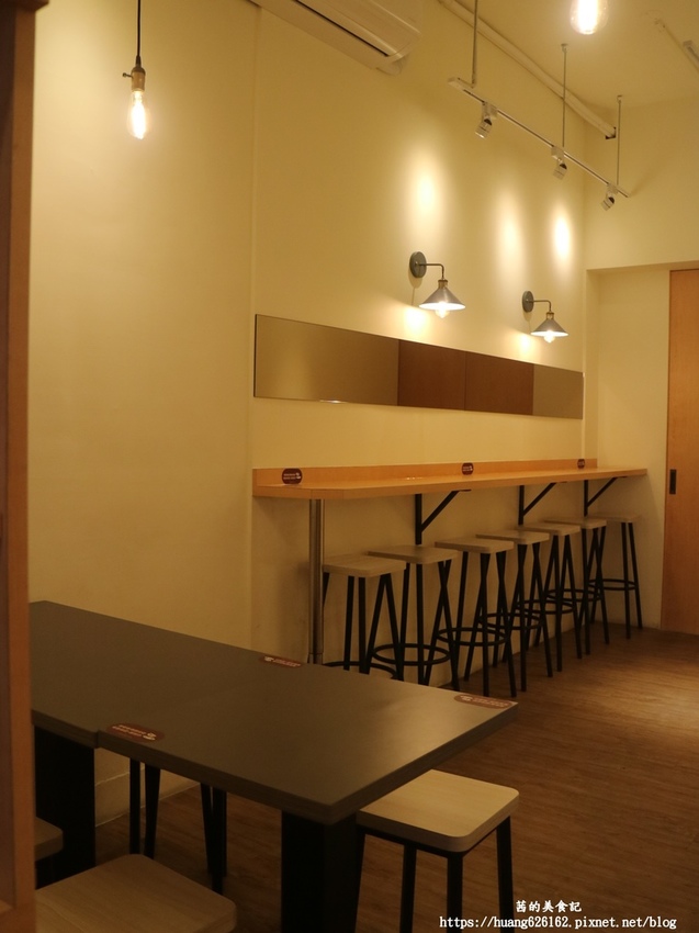 IMG_0926.JPG IMG_0926.JPG