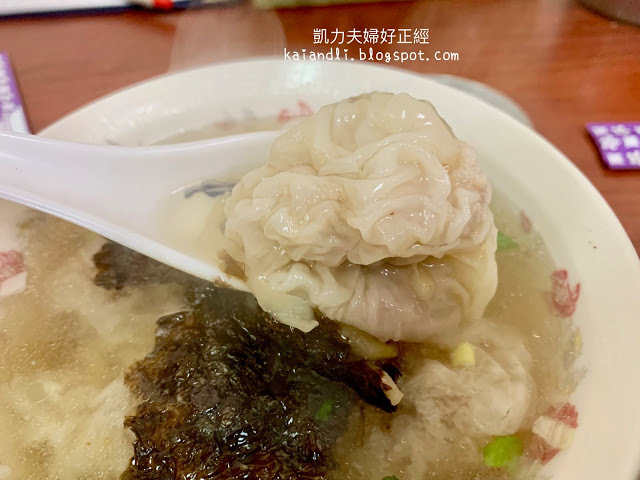 【嘉義排隊美食】嘉義德記小籠包（小六分店）｜從小吃到大的國民美食小籠包，汁多味美小籠包、餛飩湯。