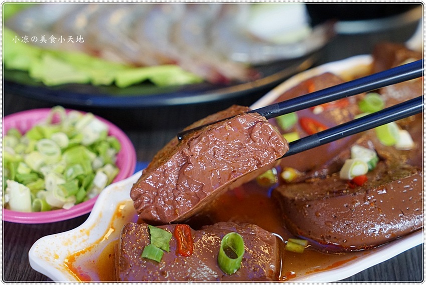 台中小火鍋║饌囍堂臭臭鍋大甲店，特濃番茄鍋甜出新高度，白飯、肉燥、飲料、冰淇淋、霜淇淋通通吃到飽！