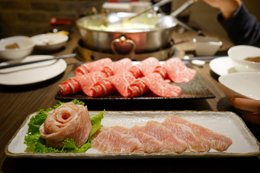 台北｜一兵一卒鍋物概念館 頂級VIP管家服務，海陸雙饗麻辣火鍋推薦！ - 奇奇一起玩樂趣