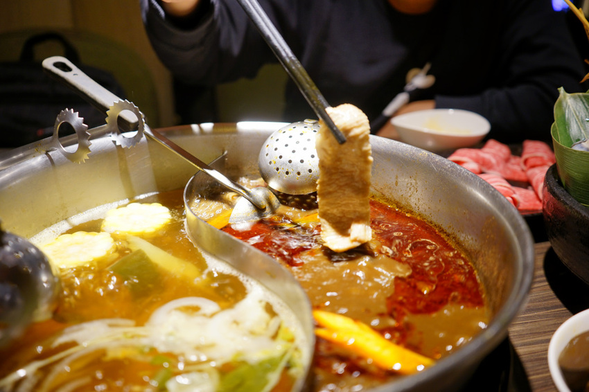 台北｜一兵一卒鍋物概念館 頂級VIP管家服務，海陸雙饗麻辣火鍋推薦！ - 奇奇一起玩樂趣