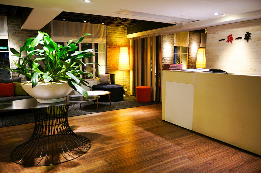 台北｜一兵一卒鍋物概念館 頂級VIP管家服務，海陸雙饗麻辣火鍋推薦！ - 奇奇一起玩樂趣