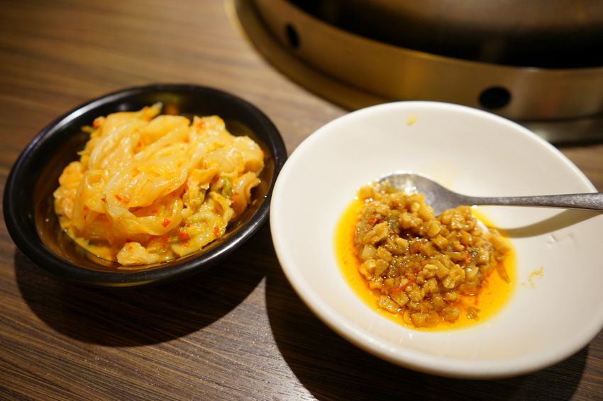 台北｜一兵一卒鍋物概念館 頂級VIP管家服務，海陸雙饗麻辣火鍋推薦！ - 奇奇一起玩樂趣