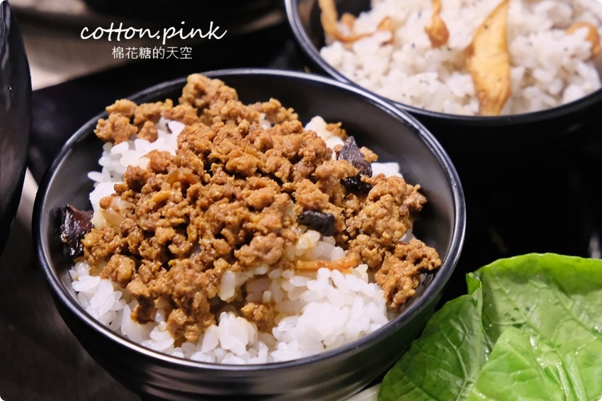 台中火鍋這家也有吃到飽耶！最低189元～超多青菜、菇類任你夾，滷肉飯、菌菇飯吃到飽，天圓地方職人鍋物真心超值！