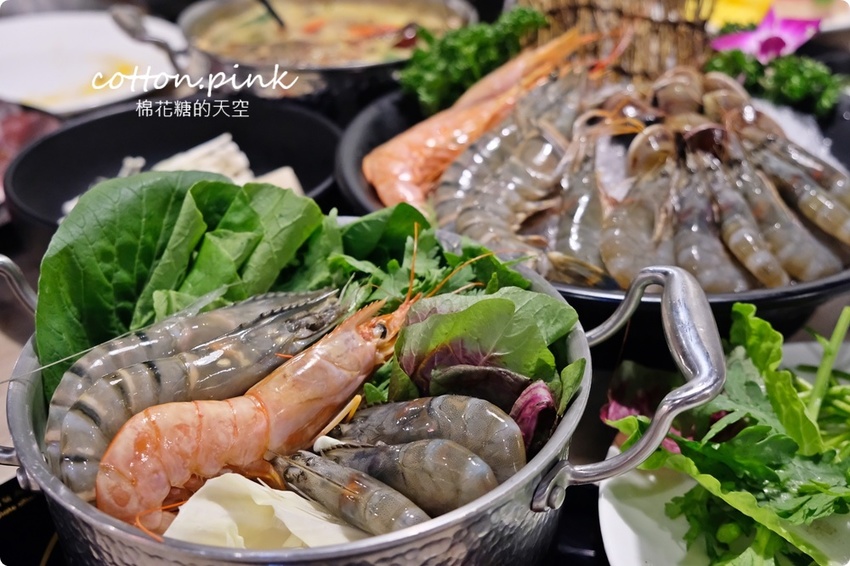 台中火鍋這家也有吃到飽耶！最低189元～超多青菜、菇類任你夾，滷肉飯、菌菇飯吃到飽，天圓地方職人鍋物真心超值！