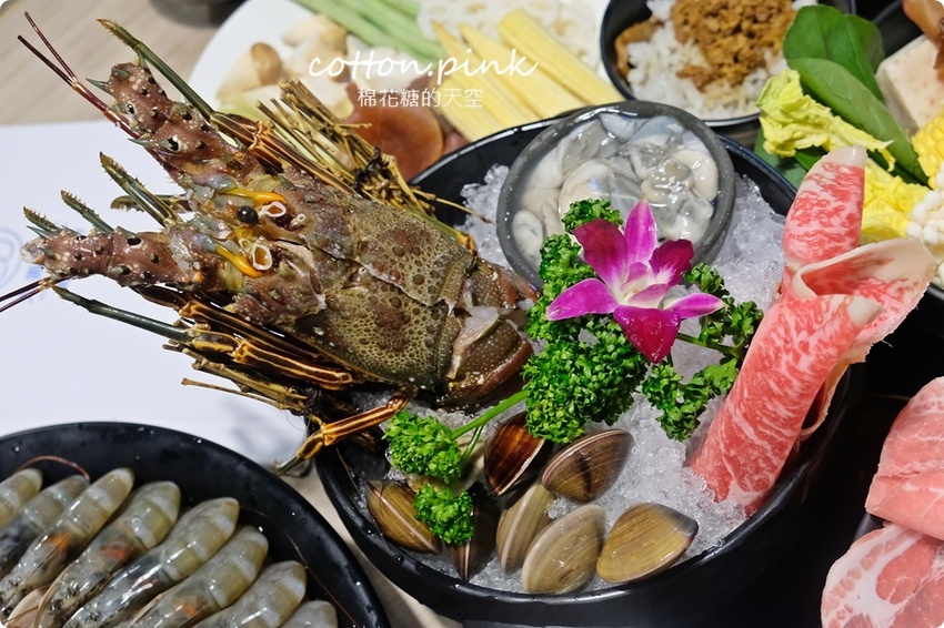 台中火鍋這家也有吃到飽耶！最低189元～超多青菜、菇類任你夾，滷肉飯、菌菇飯吃到飽，天圓地方職人鍋物真心超值！