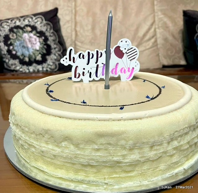 「9吋LADY M NEW YORK 伯爵紅茶千層蛋糕」(9 inches Birthday cake with Earl Gray Mille Crepes flavor from Lady M New York), Taipei, Taiwan, Mar, 27, 2021