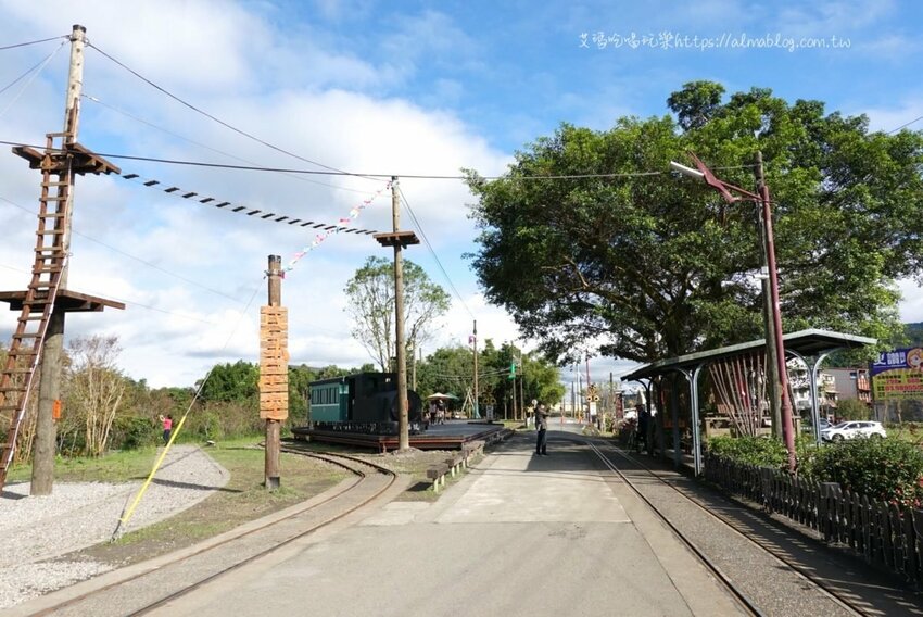 〖天送埤〗挑戰你的恐懼！10公尺高空伐木星空．搭乘五分仔小火車．DIY窯烤披薩．輕旅行 - 艾瑪▪ 享受吃喝玩樂札記