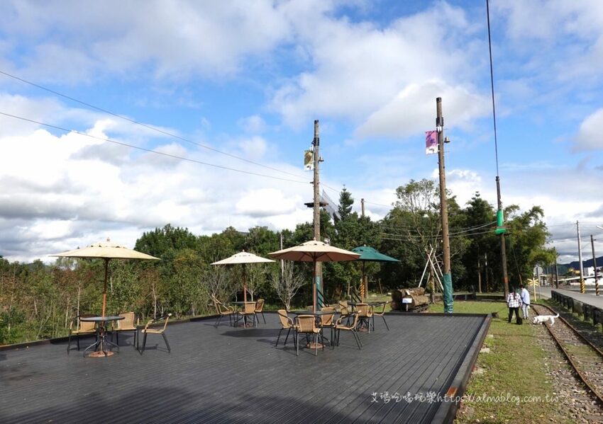 〖天送埤〗挑戰你的恐懼！10公尺高空伐木星空．搭乘五分仔小火車．DIY窯烤披薩．輕旅行 - 艾瑪▪ 享受吃喝玩樂札記