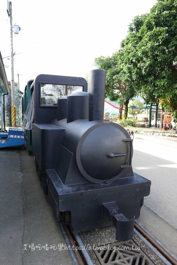 〖天送埤〗挑戰你的恐懼！10公尺高空伐木星空．搭乘五分仔小火車．DIY窯烤披薩．輕旅行 - 艾瑪▪ 享受吃喝玩樂札記