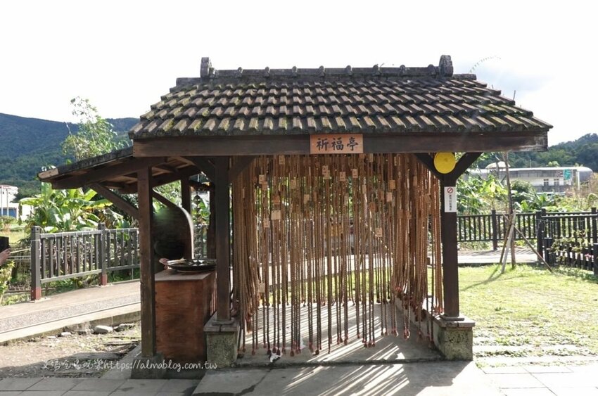 〖天送埤〗挑戰你的恐懼！10公尺高空伐木星空．搭乘五分仔小火車．DIY窯烤披薩．輕旅行 - 艾瑪▪ 享受吃喝玩樂札記