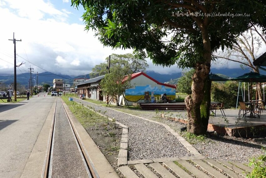 〖天送埤〗挑戰你的恐懼！10公尺高空伐木星空．搭乘五分仔小火車．DIY窯烤披薩．輕旅行 - 艾瑪▪ 享受吃喝玩樂札記