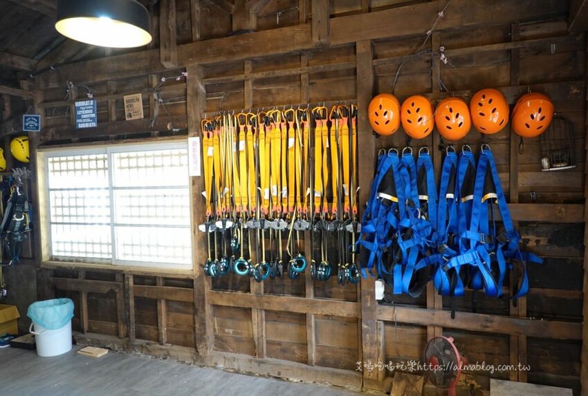 〖天送埤〗挑戰你的恐懼！10公尺高空伐木星空．搭乘五分仔小火車．DIY窯烤披薩．輕旅行 - 艾瑪▪ 享受吃喝玩樂札記