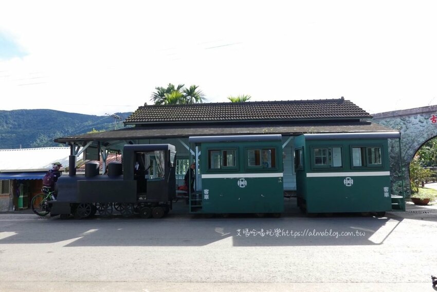 〖天送埤〗挑戰你的恐懼！10公尺高空伐木星空．搭乘五分仔小火車．DIY窯烤披薩．輕旅行 - 艾瑪▪ 享受吃喝玩樂札記
