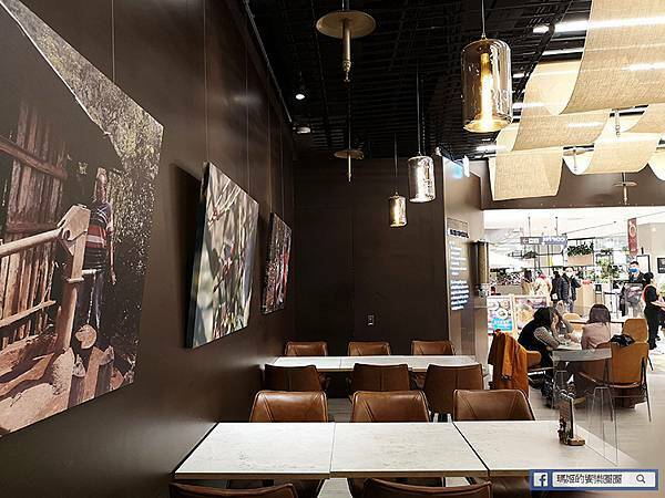 台北信義咖啡館【成真咖啡-台北Bellavita信義店】舒芙蕾太好吃了！還有三種風味的彩虹飯/2021Bellavita聖誕