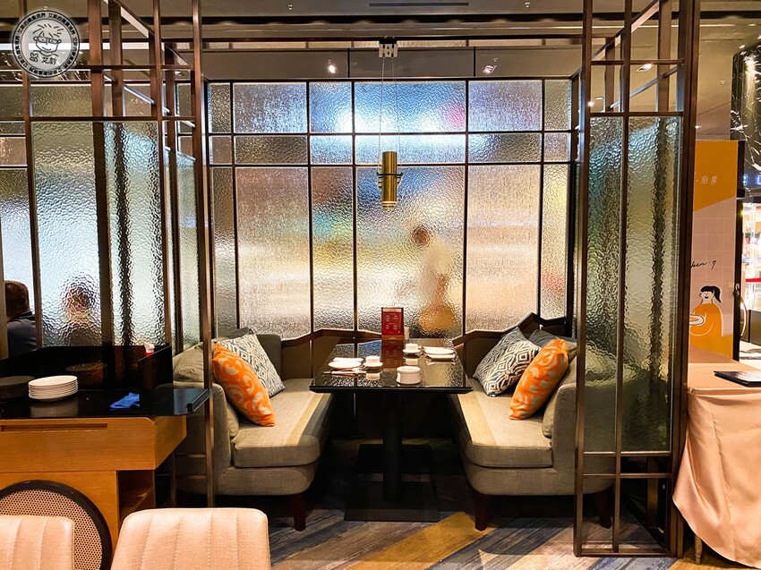 【 米其林一星 】第1次摘米其林一星就上手,高貴不貴的價格最貼近普通人消費的米其林餐廳