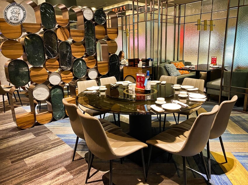 【 米其林一星 】第1次摘米其林一星就上手,高貴不貴的價格最貼近普通人消費的米其林餐廳