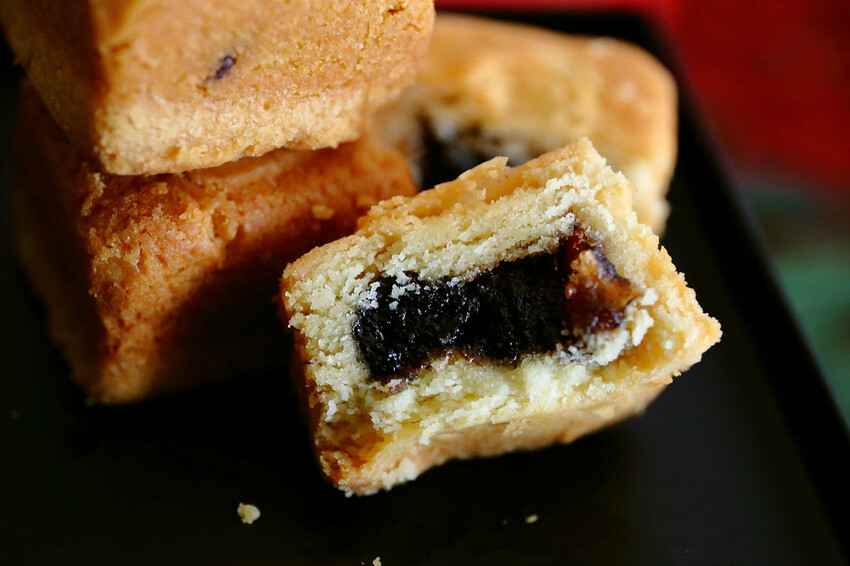 六月初一熱銷的伴手禮-鳳梨酥，精緻小巧的一口酥，令人愛不釋口