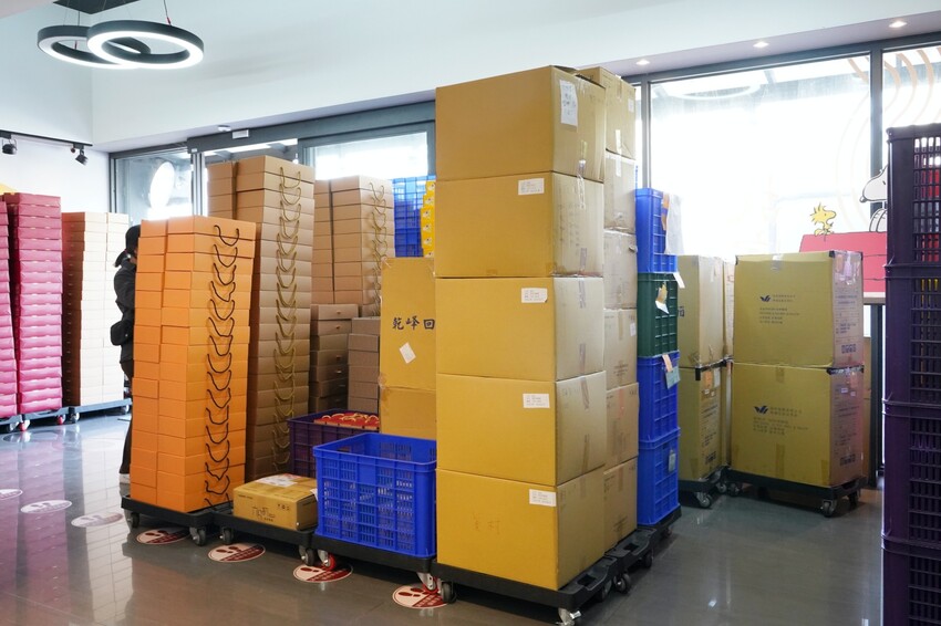 台中市南區不只有超人氣8結蛋捲！內行人必買六月初一的熱銷零食大公開！小資送禮大方又體面，還有零食分享包喲