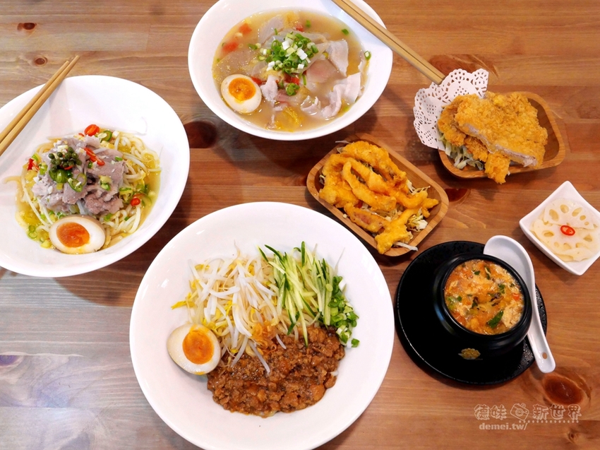 桃園中壢區美食推薦【阿米家 Jia Mia - 青麻拌麵】中原大學商圈│文青風老屋新生拌麵店 - 德妹看新世界