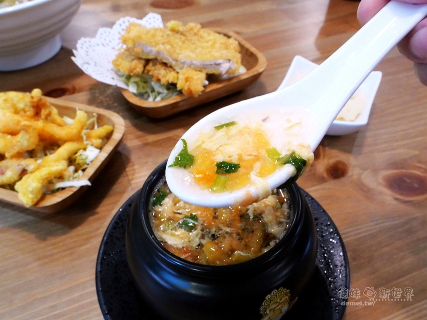 桃園中壢區美食推薦【阿米家 Jia Mia - 青麻拌麵】中原大學商圈│文青風老屋新生拌麵店 - 德妹看新世界