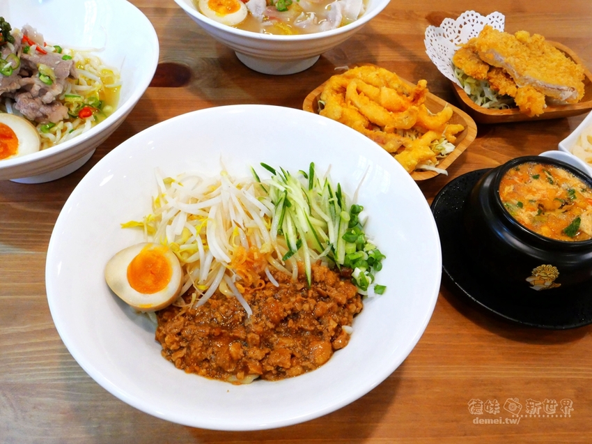 桃園中壢區美食推薦【阿米家 Jia Mia - 青麻拌麵】中原大學商圈│文青風老屋新生拌麵店 - 德妹看新世界