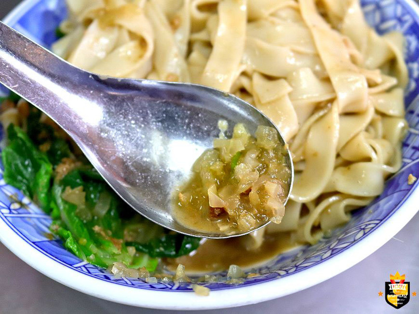 台南麵店／46年老店古早眷村味／超隱密巷弄不小心就迷路／在地人從小吃到大／老饕私藏多年口袋名單／忠實顧客打娘胎就開始吃