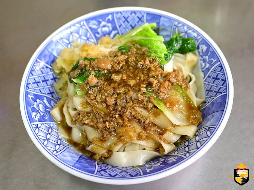 台南麵店／46年老店古早眷村味／超隱密巷弄不小心就迷路／在地人從小吃到大／老饕私藏多年口袋名單／忠實顧客打娘胎就開始吃