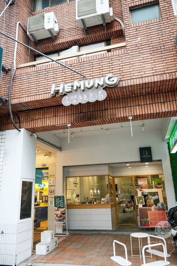 台中市南屯區在可愛國小教室裡喝綠豆甜湯,來Google評分4.9的文青風甜品店清涼一下!|希望綠豆湯|公益路美食|台中南屯