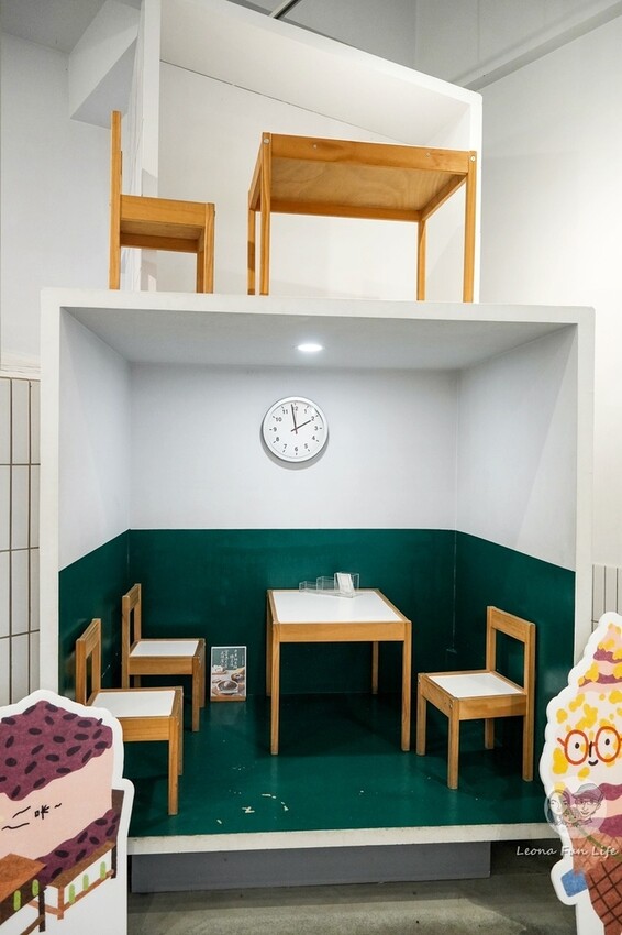 台中市南屯區在可愛國小教室裡喝綠豆甜湯,來Google評分4.9的文青風甜品店清涼一下!|希望綠豆湯|公益路美食|台中南屯