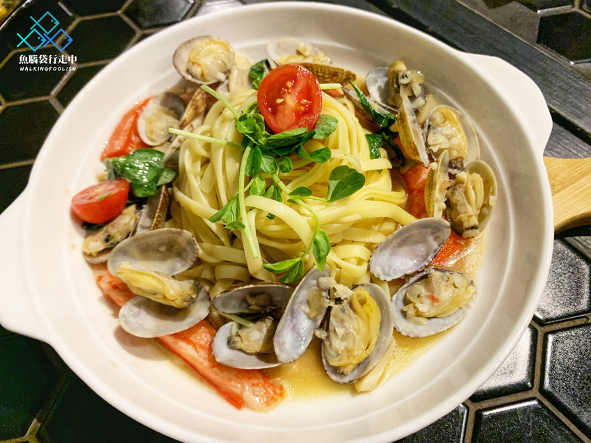 魚腦袋行走中_她的 (14).jpg