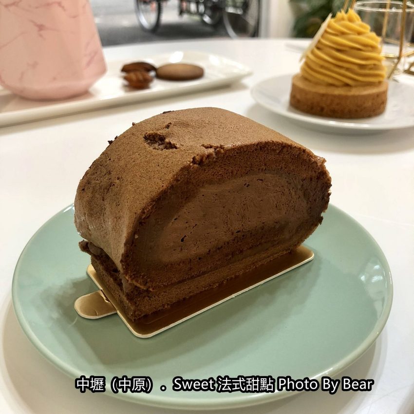 【中壢】「Sweet法式甜點．從攤車到實體店面的隱藏版下午茶（鹹派/千層蛋糕/生乳捲/塔類甜點/常溫蛋糕/日新路/中原商圈）」