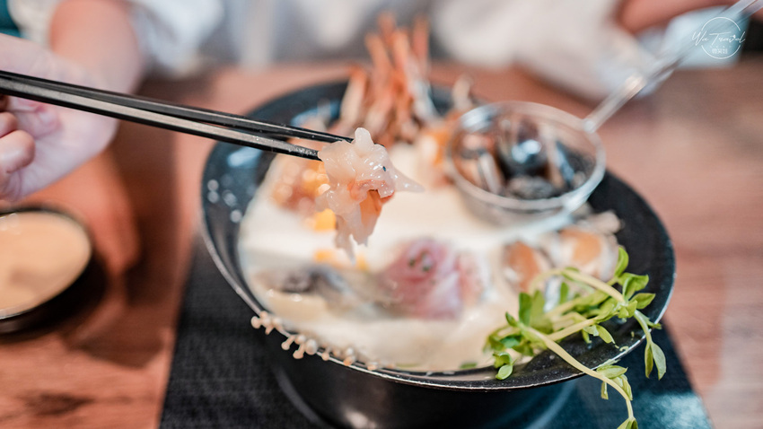 新莊最美的火鍋店-御鼎湯火鍋店 原本鍋物，限定母親節送龍蝦與生食級干貝【新北新莊】 - 微笑娃生活旅行