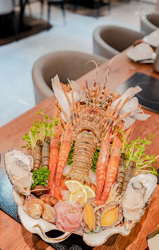 新莊最美的火鍋店-御鼎湯火鍋店 原本鍋物，限定母親節送龍蝦與生食級干貝【新北新莊】 - 微笑娃生活旅行