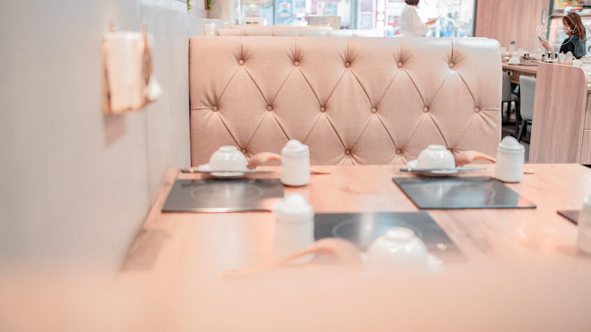 新莊最美的火鍋店-御鼎湯火鍋店 原本鍋物，限定母親節送龍蝦與生食級干貝【新北新莊】 - 微笑娃生活旅行