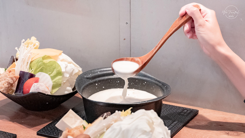 新莊最美的火鍋店-御鼎湯火鍋店 原本鍋物，限定母親節送龍蝦與生食級干貝【新北新莊】 - 微笑娃生活旅行