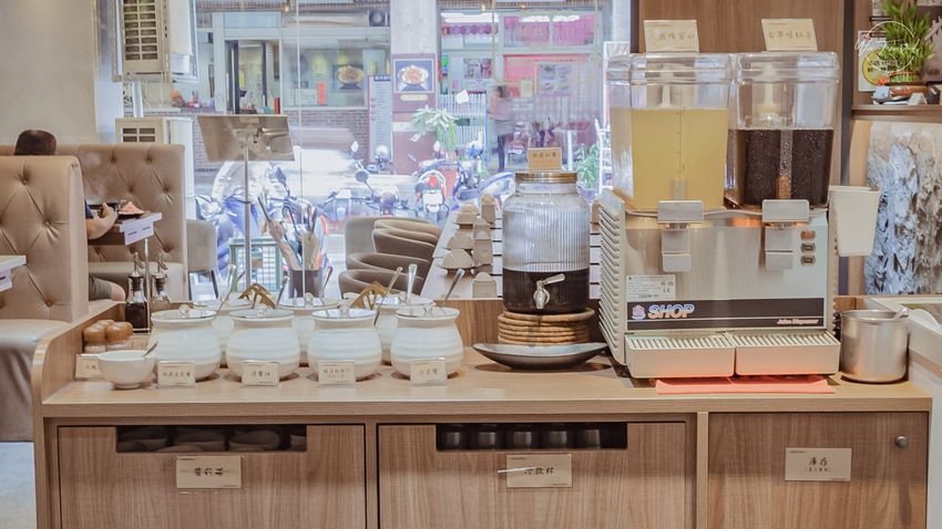 新莊最美的火鍋店-御鼎湯火鍋店 原本鍋物，限定母親節送龍蝦與生食級干貝【新北新莊】 - 微笑娃生活旅行