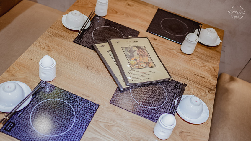 新莊最美的火鍋店-御鼎湯火鍋店 原本鍋物，限定母親節送龍蝦與生食級干貝【新北新莊】 - 微笑娃生活旅行