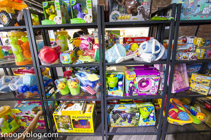 【雲林景點】斗六親子景點｜鵝童樂園～免門票好好拍，旋轉飛天鵝、飛天鵝溜滑梯、兒童戲沙池、愛鵝樂親子餐廳