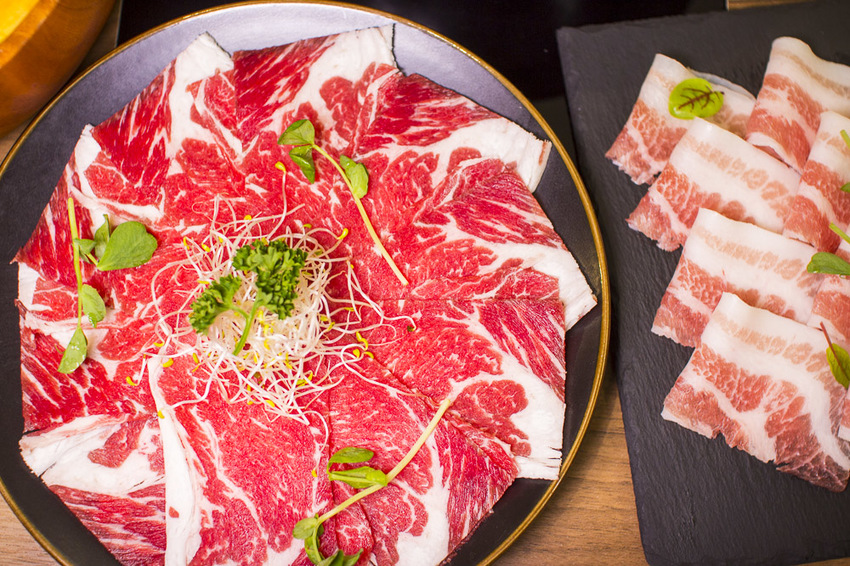 【台北美食】松山南京三民火鍋｜原火鍋Yuan Hot Pot～松山網美火鍋店，使用天然食材、吃得到食物的原始鮮味