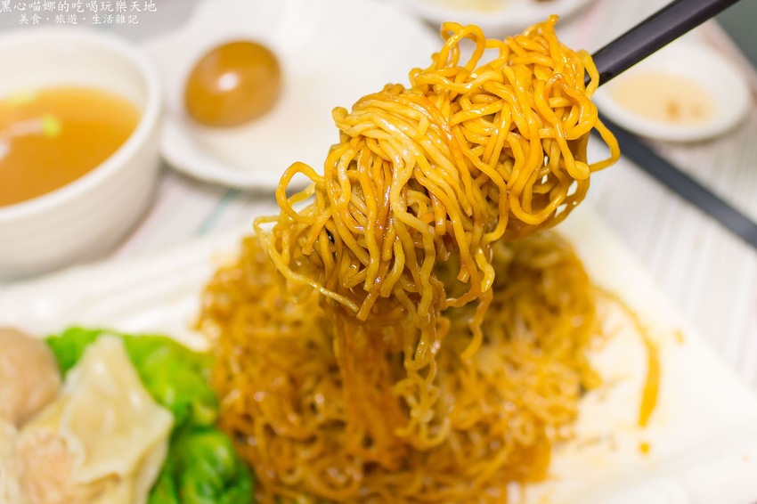 高雄苓雅︱巧來香港雲吞麵　蝦脆肉鮮大雲吞，小貴卻飽滿實在的港式好味道！